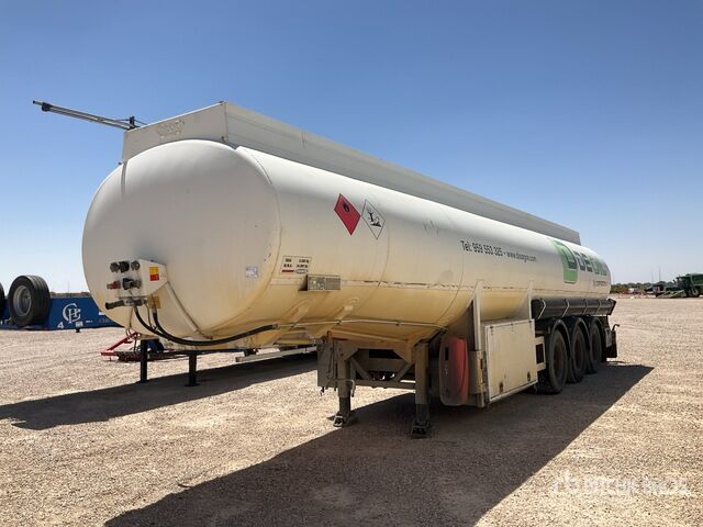 2004 ROS ROCA SC3 Tri/A Tanker Trailer - Säiliöpuoliperävaunu: kuva 2004 ROS ROCA SC3 Tri/A Tanker Trailer - Säiliöpuoliperävaunu 2004 ROS ROCA SC3 Tri/A Tanker Trailer - Säiliöpuoliperävaunu: kuva 2004 ROS ROCA SC3 Tri/A Tanker Trailer - Säiliöpuoliperävaunu