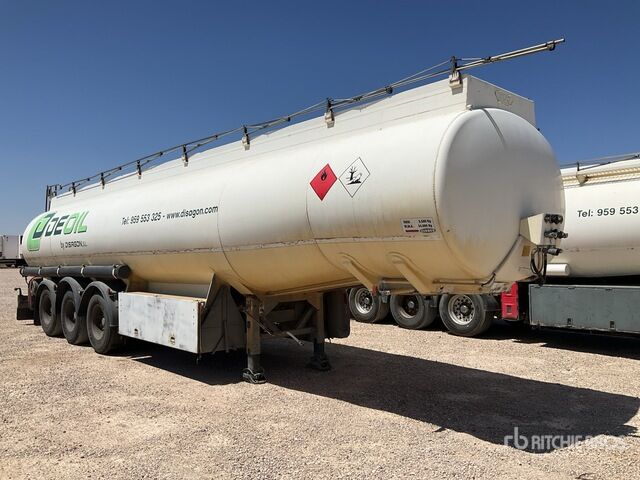 2004 ROS ROCA SC3 Tri/A Tanker Trailer - Säiliöpuoliperävaunu: kuva 2004 ROS ROCA SC3 Tri/A Tanker Trailer - Säiliöpuoliperävaunu 2004 ROS ROCA SC3 Tri/A Tanker Trailer - Säiliöpuoliperävaunu: kuva 2004 ROS ROCA SC3 Tri/A Tanker Trailer - Säiliöpuoliperävaunu