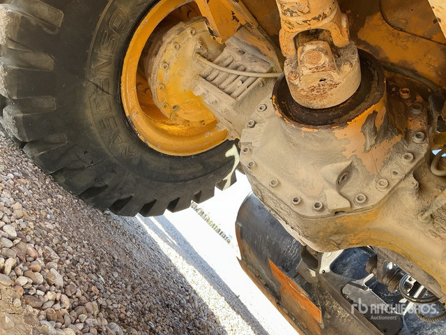 2006 Volvo L110E Wheel Loader - Pyöräkuormaaja: kuva 2006 Volvo L110E Wheel Loader - Pyöräkuormaaja 2006 Volvo L110E Wheel Loader - Pyöräkuormaaja: kuva 2006 Volvo L110E Wheel Loader - Pyöräkuormaaja