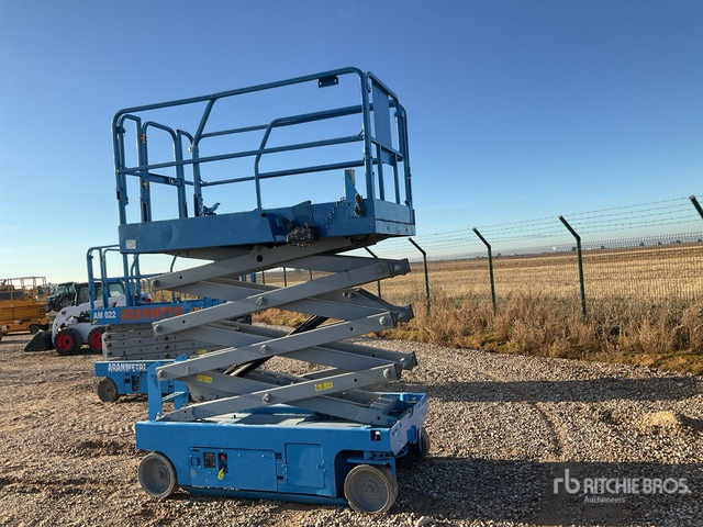 2012 Genie GS2646 Electric Scissor Lift - Saksilava: kuva 2012 Genie GS2646 Electric Scissor Lift - Saksilava 2012 Genie GS2646 Electric Scissor Lift - Saksilava: kuva 2012 Genie GS2646 Electric Scissor Lift - Saksilava