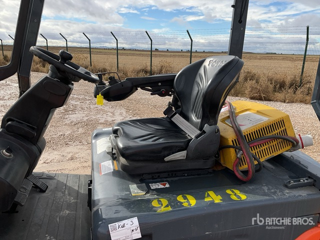 2014 Toyota 8FBMKT25 Forklift - Vastapainotrukki: kuva 2014 Toyota 8FBMKT25 Forklift - Vastapainotrukki 2014 Toyota 8FBMKT25 Forklift - Vastapainotrukki: kuva 2014 Toyota 8FBMKT25 Forklift - Vastapainotrukki