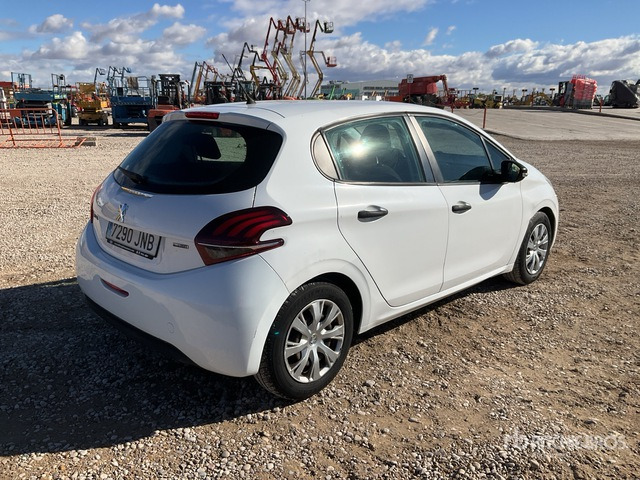 2016 Peugeot 208 Automobile - Henkilöauto: kuva 2016 Peugeot 208 Automobile - Henkilöauto 2016 Peugeot 208 Automobile - Henkilöauto: kuva 2016 Peugeot 208 Automobile - Henkilöauto