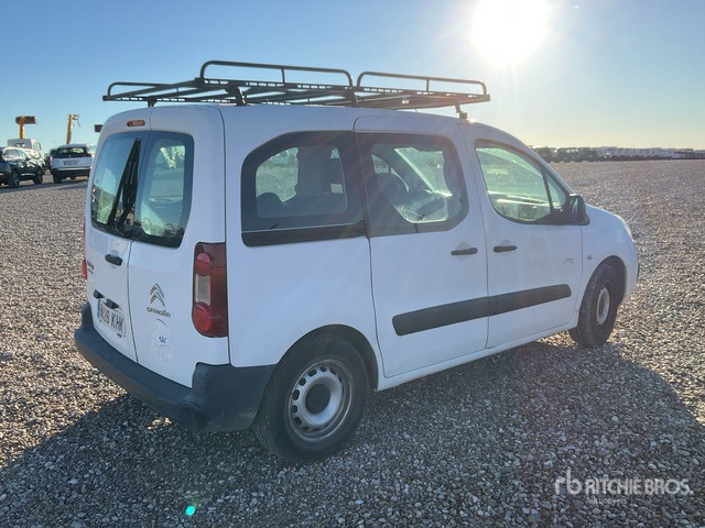 2017 Citroen Berlingo Passenger Van - Minibussi, Pikkubussi: kuva 2017 Citroen Berlingo Passenger Van - Minibussi, Pikkubussi 2017 Citroen Berlingo Passenger Van - Minibussi, Pikkubussi: kuva 2017 Citroen Berlingo Passenger Van - Minibussi, Pikkubussi