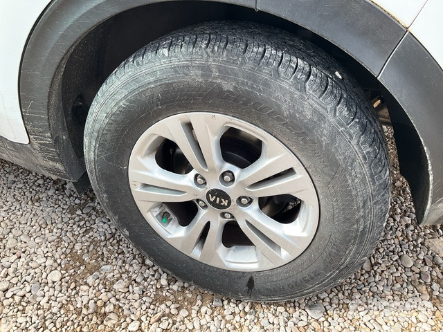 2017 Kia Sportage 1.7CRDI Automobile - Maasturi/ Katumaasturi: kuva 2017 Kia Sportage 1.7CRDI Automobile - Maasturi/ Katumaasturi 2017 Kia Sportage 1.7CRDI Automobile - Maasturi/ Katumaasturi: kuva 2017 Kia Sportage 1.7CRDI Automobile - Maasturi/ Katumaasturi