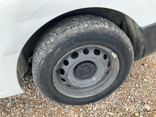 2018 Peugeot Partner BlueHDI L1 Confort Cargo Van - Pieni pakettiauto: kuva 2018 Peugeot Partner BlueHDI L1 Confort Cargo Van - Pieni pakettiauto 2018 Peugeot Partner BlueHDI L1 Confort Cargo Van - Pieni pakettiauto: kuva 2018 Peugeot Partner BlueHDI L1 Confort Cargo Van - Pieni pakettiauto