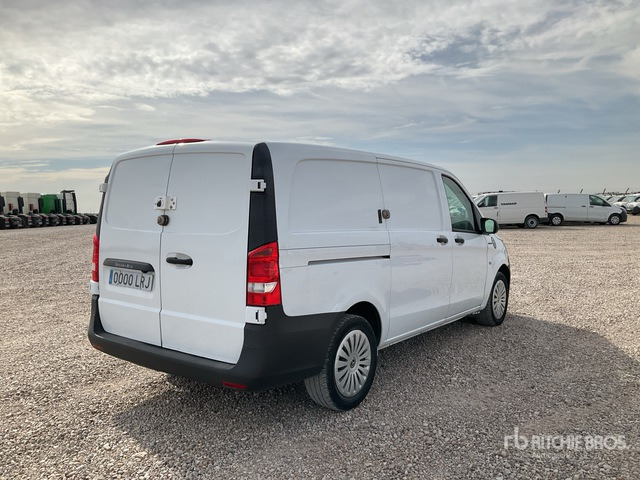 2019 Mercedes-Benz eVito Electric Cargo Van - Pakettiauto: kuva 2019 Mercedes-Benz eVito Electric Cargo Van - Pakettiauto 2019 Mercedes-Benz eVito Electric Cargo Van - Pakettiauto: kuva 2019 Mercedes-Benz eVito Electric Cargo Van - Pakettiauto
