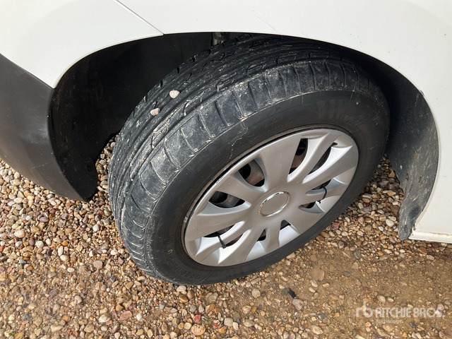 2021 Citroen Berlingo 5 Passenger Van - Minibussi, Pikkubussi: kuva 2021 Citroen Berlingo 5 Passenger Van - Minibussi, Pikkubussi 2021 Citroen Berlingo 5 Passenger Van - Minibussi, Pikkubussi: kuva 2021 Citroen Berlingo 5 Passenger Van - Minibussi, Pikkubussi