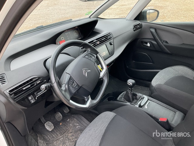 2021 Citroen C4 Grand Spacetourer Automobile - Henkilöauto: kuva 2021 Citroen C4 Grand Spacetourer Automobile - Henkilöauto 2021 Citroen C4 Grand Spacetourer Automobile - Henkilöauto: kuva 2021 Citroen C4 Grand Spacetourer Automobile - Henkilöauto