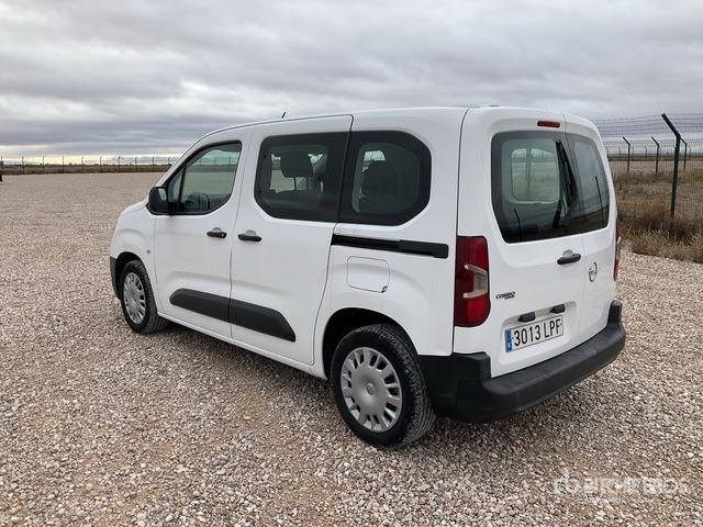 2021 Opel Combo Life Passenger Van - Minibussi, Pikkubussi: kuva 2021 Opel Combo Life Passenger Van - Minibussi, Pikkubussi 2021 Opel Combo Life Passenger Van - Minibussi, Pikkubussi: kuva 2021 Opel Combo Life Passenger Van - Minibussi, Pikkubussi