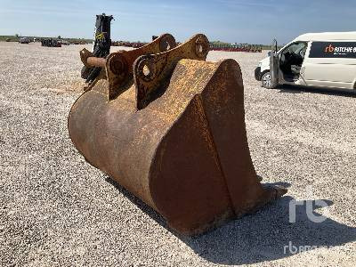 CAT TB 1600 mm Digging to fit CAT 345D - Kauha: kuva CAT TB 1600 mm Digging to fit CAT 345D - Kauha CAT TB 1600 mm Digging to fit CAT 345D - Kauha: kuva CAT TB 1600 mm Digging to fit CAT 345D - Kauha