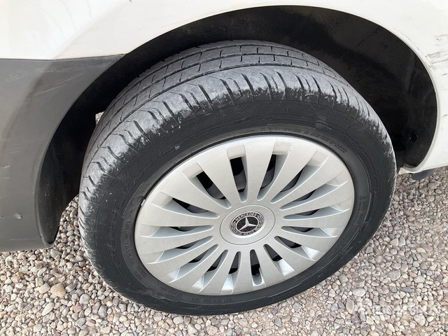 2019 Mercedes-Benz eVito Electric Cargo Van - Tavara-auto: kuva 2019 Mercedes-Benz eVito Electric Cargo Van - Tavara-auto 2019 Mercedes-Benz eVito Electric Cargo Van - Tavara-auto: kuva 2019 Mercedes-Benz eVito Electric Cargo Van - Tavara-auto