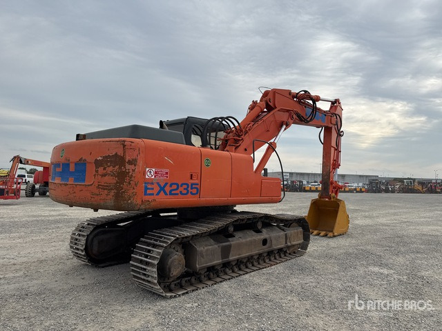2000 Fiat-Hitachi EX235 Escavatore cingolato - Telakaivukone: kuva 2000 Fiat-Hitachi EX235 Escavatore cingolato - Telakaivukone 2000 Fiat-Hitachi EX235 Escavatore cingolato - Telakaivukone: kuva 2000 Fiat-Hitachi EX235 Escavatore cingolato - Telakaivukone
