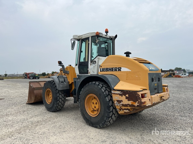 2002 Liebherr L538 Pala gommata - Pyöräkuormaaja: kuva 2002 Liebherr L538 Pala gommata - Pyöräkuormaaja 2002 Liebherr L538 Pala gommata - Pyöräkuormaaja: kuva 2002 Liebherr L538 Pala gommata - Pyöräkuormaaja