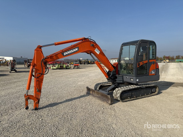 2004 Daewoo Solar 55-V Plus Tracked Excavator - Telakaivukone: kuva 2004 Daewoo Solar 55-V Plus Tracked Excavator - Telakaivukone 2004 Daewoo Solar 55-V Plus Tracked Excavator - Telakaivukone: kuva 2004 Daewoo Solar 55-V Plus Tracked Excavator - Telakaivukone
