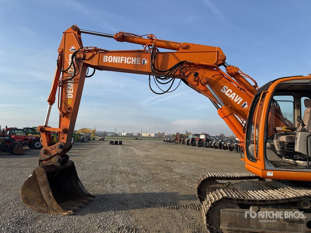 2004 Fiat/Kobelco E235 Tracked Excavator - Telakaivukone: kuva 2004 Fiat/Kobelco E235 Tracked Excavator - Telakaivukone 2004 Fiat/Kobelco E235 Tracked Excavator - Telakaivukone: kuva 2004 Fiat/Kobelco E235 Tracked Excavator - Telakaivukone