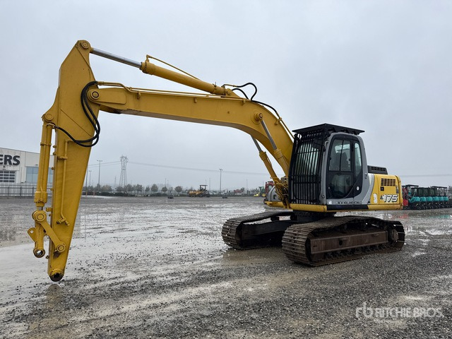 2006 New Holland E175 Tracked Excavator - Telakaivukone: kuva 2006 New Holland E175 Tracked Excavator - Telakaivukone 2006 New Holland E175 Tracked Excavator - Telakaivukone: kuva 2006 New Holland E175 Tracked Excavator - Telakaivukone