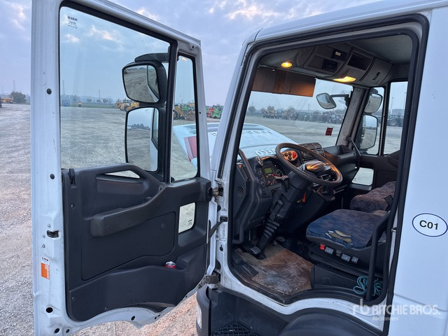 2008 Iveco Eurocargo 75E16 4x2 Dump Truck: Light Duty - Kippiauto kuorma-auto: kuva 2008 Iveco Eurocargo 75E16 4x2 Dump Truck: Light Duty - Kippiauto kuorma-auto 2008 Iveco Eurocargo 75E16 4x2 Dump Truck: Light Duty - Kippiauto kuorma-auto: kuva 2008 Iveco Eurocargo 75E16 4x2 Dump Truck: Light Duty - Kippiauto kuorma-auto