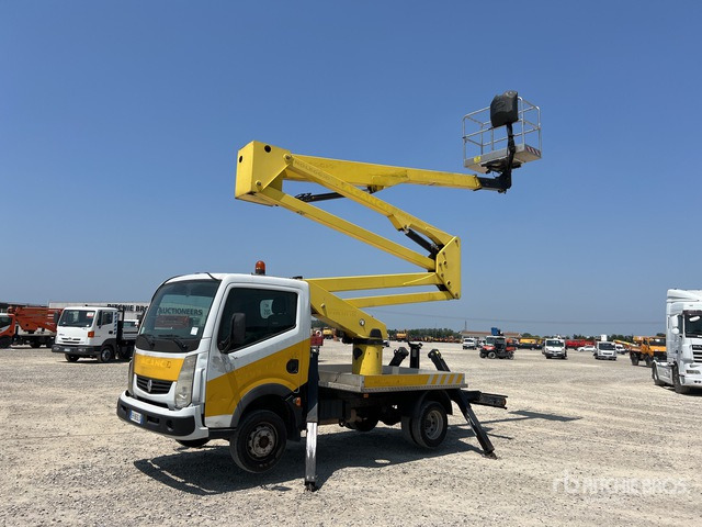 2011 Renault Maxity 2011 Socage DA320 20 m on Bucket Truck - Itsekulkevat henkilönostimet: kuva 2011 Renault Maxity 2011 Socage DA320 20 m on Bucket Truck - Itsekulkevat henkilönostimet 2011 Renault Maxity 2011 Socage DA320 20 m on Bucket Truck - Itsekulkevat henkilönostimet: kuva 2011 Renault Maxity 2011 Socage DA320 20 m on Bucket Truck - Itsekulkevat henkilönostimet