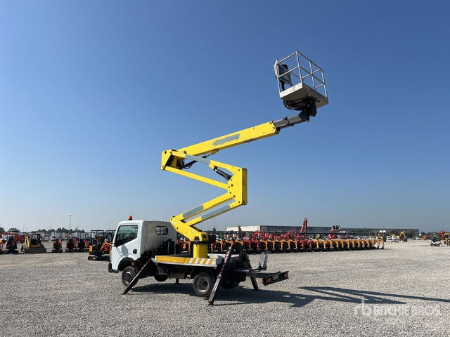 2011 Renault Maxity 2011 Socage DA324 24 m on Bucket Truck - Itsekulkevat henkilönostimet: kuva 2011 Renault Maxity 2011 Socage DA324 24 m on Bucket Truck - Itsekulkevat henkilönostimet 2011 Renault Maxity 2011 Socage DA324 24 m on Bucket Truck - Itsekulkevat henkilönostimet: kuva 2011 Renault Maxity 2011 Socage DA324 24 m on Bucket Truck - Itsekulkevat henkilönostimet