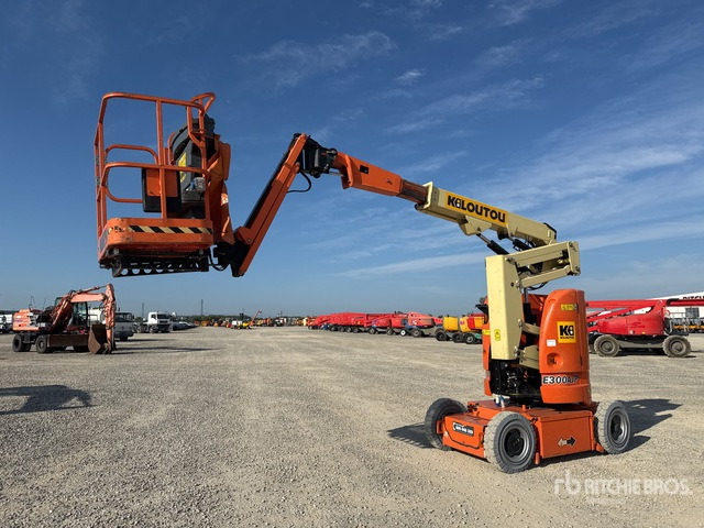 2012 JLG E300 AJP Electric Articulating Boom Lift - Puomilava: kuva 2012 JLG E300 AJP Electric Articulating Boom Lift - Puomilava 2012 JLG E300 AJP Electric Articulating Boom Lift - Puomilava: kuva 2012 JLG E300 AJP Electric Articulating Boom Lift - Puomilava