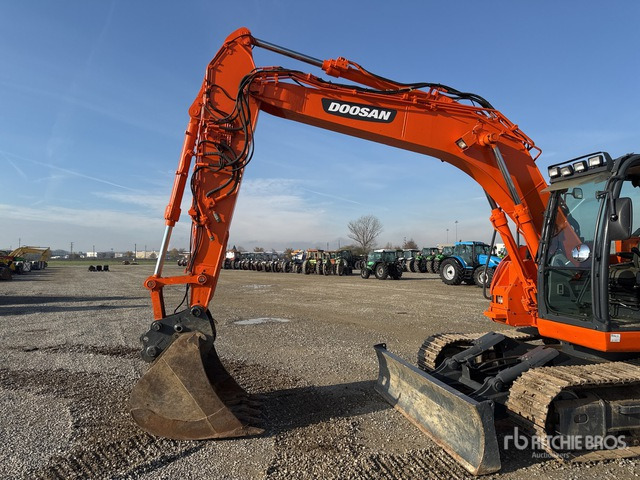 2013 Doosan DX140LCR-3 Tracked Excavator - Telakaivukone: kuva 2013 Doosan DX140LCR-3 Tracked Excavator - Telakaivukone 2013 Doosan DX140LCR-3 Tracked Excavator - Telakaivukone: kuva 2013 Doosan DX140LCR-3 Tracked Excavator - Telakaivukone