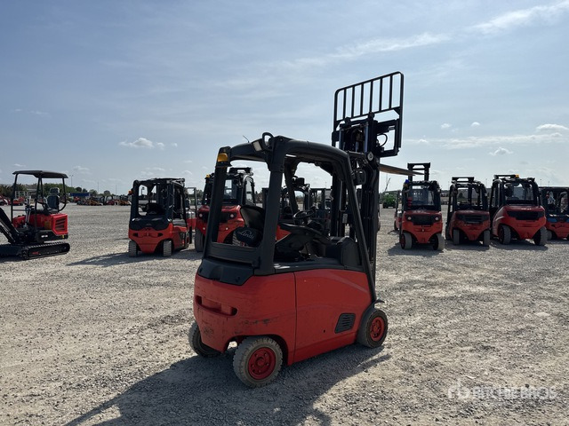 2013 Linde E16PH-01 1600 kg Electric Forklift - Sähkötrukki: kuva 2013 Linde E16PH-01 1600 kg Electric Forklift - Sähkötrukki 2013 Linde E16PH-01 1600 kg Electric Forklift - Sähkötrukki: kuva 2013 Linde E16PH-01 1600 kg Electric Forklift - Sähkötrukki