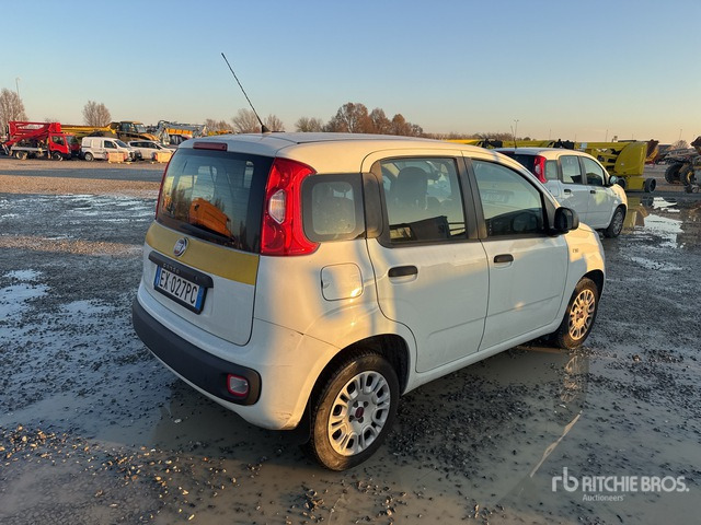 2014 Fiat Panda Automobile - Henkilöauto: kuva 2014 Fiat Panda Automobile - Henkilöauto 2014 Fiat Panda Automobile - Henkilöauto: kuva 2014 Fiat Panda Automobile - Henkilöauto