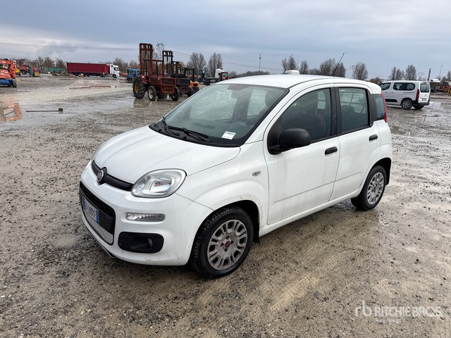 2014 Fiat Panda Automobile - Henkilöauto: kuva 2014 Fiat Panda Automobile - Henkilöauto 2014 Fiat Panda Automobile - Henkilöauto: kuva 2014 Fiat Panda Automobile - Henkilöauto