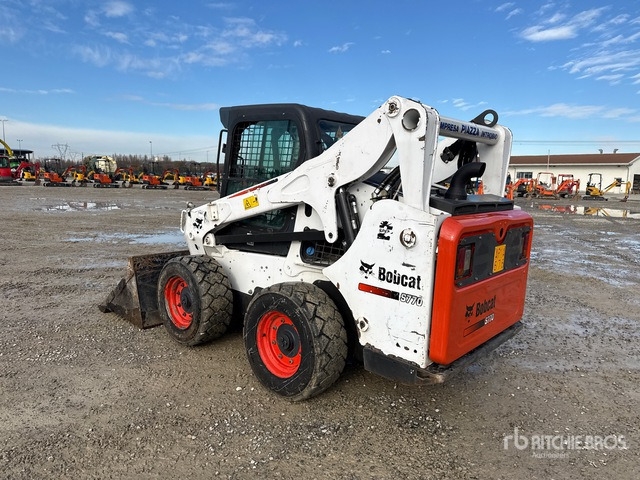 2015 Bobcat S770 - Liukuohjattu kuormaaja: kuva 2015 Bobcat S770 - Liukuohjattu kuormaaja 2015 Bobcat S770 - Liukuohjattu kuormaaja: kuva 2015 Bobcat S770 - Liukuohjattu kuormaaja