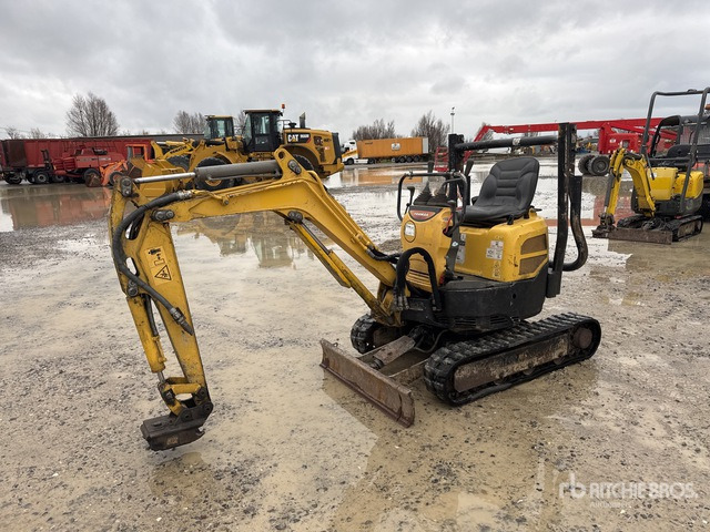 2015 Yanmar VIO10 Mini Excavator: <6.6t - Minikuormaaja: kuva 2015 Yanmar VIO10 Mini Excavator: <6.6t - Minikuormaaja 2015 Yanmar VIO10 Mini Excavator: <6.6t - Minikuormaaja: kuva 2015 Yanmar VIO10 Mini Excavator: <6.6t - Minikuormaaja