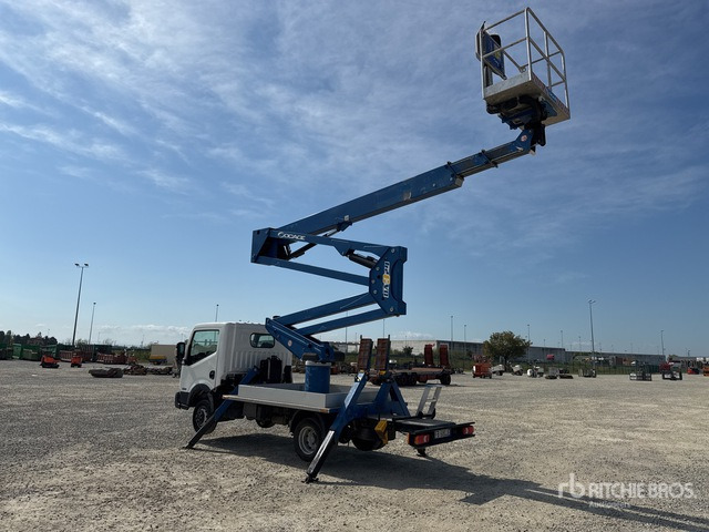 2016 Nissan Cabstar 35.12 2016 Socage DA324 EU5B 24 m on Bucket Truck - Itsekulkevat henkilönostimet: kuva  2016 Nissan Cabstar 35.12 2016 Socage DA324 EU5B 24 m on Bucket Truck - Itsekulkevat henkilönostimet 2016 Nissan Cabstar 35.12 2016 Socage DA324 EU5B 24 m on Bucket Truck - Itsekulkevat henkilönostimet: kuva  2016 Nissan Cabstar 35.12 2016 Socage DA324 EU5B 24 m on Bucket Truck - Itsekulkevat henkilönostimet