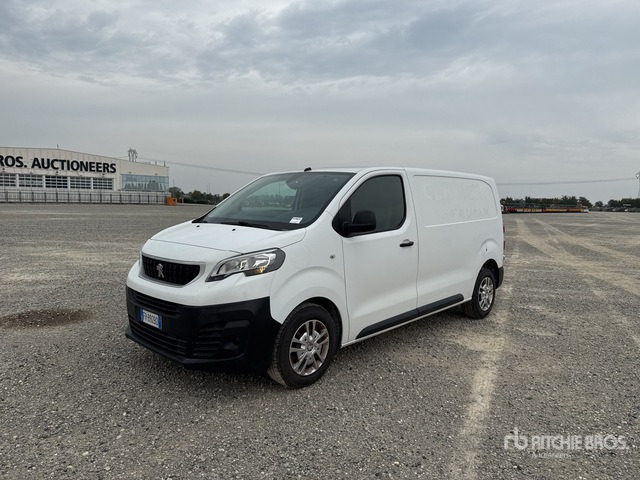 2018 Peugeot Expert Autocarro furgonato - Pieni pakettiauto: kuva 2018 Peugeot Expert Autocarro furgonato - Pieni pakettiauto 2018 Peugeot Expert Autocarro furgonato - Pieni pakettiauto: kuva 2018 Peugeot Expert Autocarro furgonato - Pieni pakettiauto