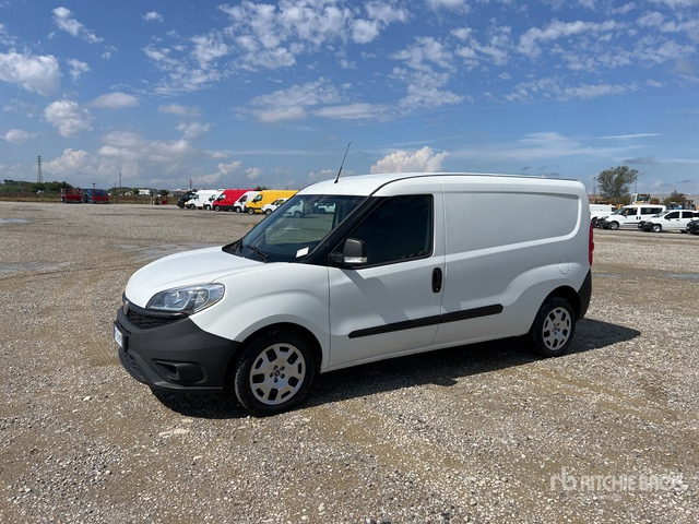 2020 Fiat Doblo CARGO MAXI 1.6 MJET 120CV LOUNGE Van Truck - Pieni pakettiauto: kuva 2020 Fiat Doblo CARGO MAXI 1.6 MJET 120CV LOUNGE Van Truck - Pieni pakettiauto 2020 Fiat Doblo CARGO MAXI 1.6 MJET 120CV LOUNGE Van Truck - Pieni pakettiauto: kuva 2020 Fiat Doblo CARGO MAXI 1.6 MJET 120CV LOUNGE Van Truck - Pieni pakettiauto