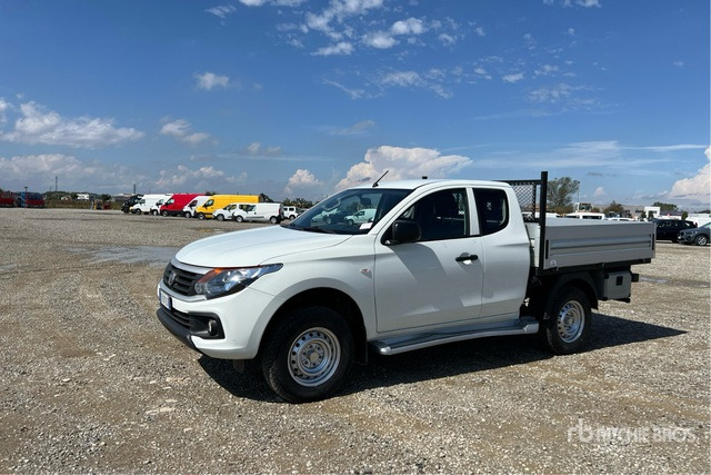 2020 Fiat Fullback 4x4 Extended Cab 2.4 154CV SX 4X4 Flatbed Truck - Avolava pakettiauto: kuva 2020 Fiat Fullback 4x4 Extended Cab 2.4 154CV SX 4X4 Flatbed Truck - Avolava pakettiauto 2020 Fiat Fullback 4x4 Extended Cab 2.4 154CV SX 4X4 Flatbed Truck - Avolava pakettiauto: kuva 2020 Fiat Fullback 4x4 Extended Cab 2.4 154CV SX 4X4 Flatbed Truck - Avolava pakettiauto