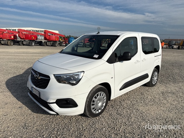 2021 Opel Combo LIFE 1.5 D 100CV EDITION PLUS L ... Van Truck - Pieni pakettiauto: kuva 2021 Opel Combo LIFE 1.5 D 100CV EDITION PLUS L ... Van Truck - Pieni pakettiauto 2021 Opel Combo LIFE 1.5 D 100CV EDITION PLUS L ... Van Truck - Pieni pakettiauto: kuva 2021 Opel Combo LIFE 1.5 D 100CV EDITION PLUS L ... Van Truck - Pieni pakettiauto
