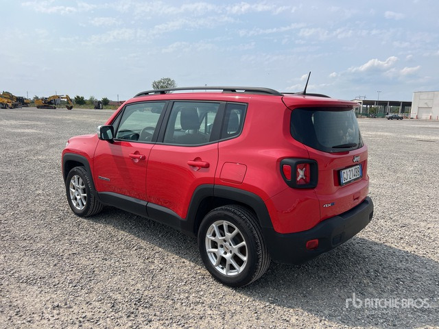 2022 Jeep Renegade Hybrid 4Xe SUV - Maasturi/ Katumaasturi: kuva 2022 Jeep Renegade Hybrid 4Xe SUV - Maasturi/ Katumaasturi 2022 Jeep Renegade Hybrid 4Xe SUV - Maasturi/ Katumaasturi: kuva 2022 Jeep Renegade Hybrid 4Xe SUV - Maasturi/ Katumaasturi