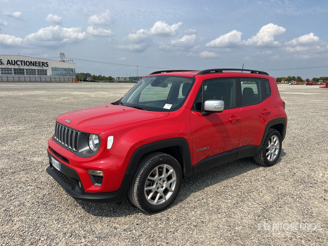 2022 Jeep Renegade Hybrid 4Xe SUV - Maasturi/ Katumaasturi: kuva 2022 Jeep Renegade Hybrid 4Xe SUV - Maasturi/ Katumaasturi 2022 Jeep Renegade Hybrid 4Xe SUV - Maasturi/ Katumaasturi: kuva 2022 Jeep Renegade Hybrid 4Xe SUV - Maasturi/ Katumaasturi