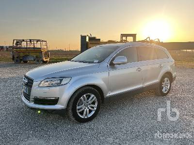 AUDI Q7 - Henkilöauto: kuva AUDI Q7 - Henkilöauto AUDI Q7 - Henkilöauto: kuva AUDI Q7 - Henkilöauto
