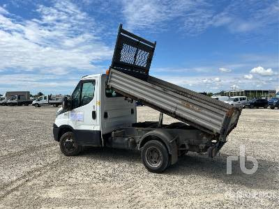 IVECO 35C13 - Kippiauto kuorma-auto: kuva IVECO 35C13 - Kippiauto kuorma-auto IVECO 35C13 - Kippiauto kuorma-auto: kuva IVECO 35C13 - Kippiauto kuorma-auto