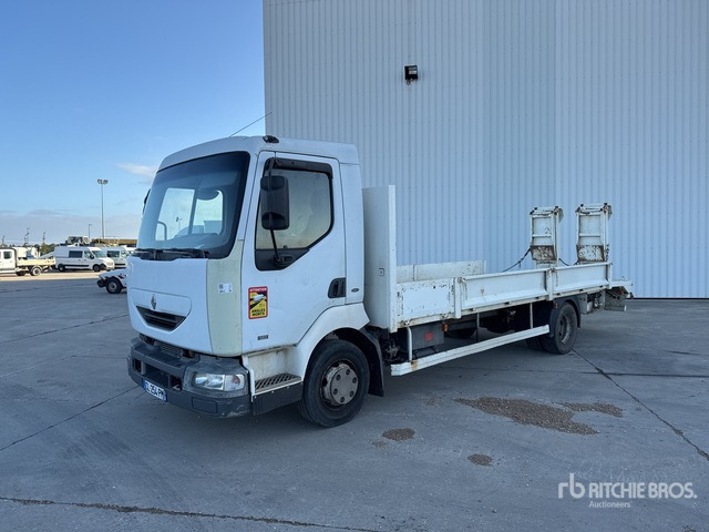 2001 Renault Midlum 180 4x2 Camion Plateau 4x2 Flatbed Truck - Lava-kuorma-auto: kuva 2001 Renault Midlum 180 4x2 Camion Plateau 4x2 Flatbed Truck - Lava-kuorma-auto 2001 Renault Midlum 180 4x2 Camion Plateau 4x2 Flatbed Truck - Lava-kuorma-auto: kuva 2001 Renault Midlum 180 4x2 Camion Plateau 4x2 Flatbed Truck - Lava-kuorma-auto