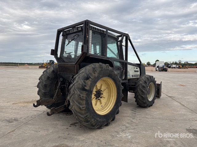 2003 Valmet 8950HI 4x4 Tracteur Agricole 4WD Tractor - Traktori: kuva 2003 Valmet 8950HI 4x4 Tracteur Agricole 4WD Tractor - Traktori 2003 Valmet 8950HI 4x4 Tracteur Agricole 4WD Tractor - Traktori: kuva 2003 Valmet 8950HI 4x4 Tracteur Agricole 4WD Tractor - Traktori