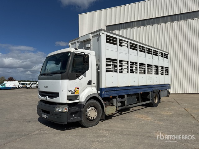 2004 Renault Premium 370dCi 4x2 Camion Betailliere 4x2 Livestock Truck - Eläinten kuljetus kuorma-auto: kuva 2004 Renault Premium 370dCi 4x2 Camion Betailliere 4x2 Livestock Truck - Eläinten kuljetus kuorma-auto 2004 Renault Premium 370dCi 4x2 Camion Betailliere 4x2 Livestock Truck - Eläinten kuljetus kuorma-auto: kuva 2004 Renault Premium 370dCi 4x2 Camion Betailliere 4x2 Livestock Truck - Eläinten kuljetus kuorma-auto