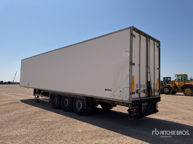 2005 Seg ST39WG Tri/A Semi Remorque Refrigeree Refrigerated Trailer - Kesantomurskain/ Vesakkomurskain: kuva 2005 Seg ST39WG Tri/A Semi Remorque Refrigeree Refrigerated Trailer - Kesantomurskain/ Vesakkomurskain 2005 Seg ST39WG Tri/A Semi Remorque Refrigeree Refrigerated Trailer - Kesantomurskain/ Vesakkomurskain: kuva 2005 Seg ST39WG Tri/A Semi Remorque Refrigeree Refrigerated Trailer - Kesantomurskain/ Vesakkomurskain