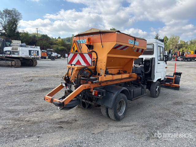 2006 Multicar M26 Profi line 4x4 Camion De Deneigement 4x4 ( ... Snow Plow Truck - Lumikone: kuva 2006 Multicar M26 Profi line 4x4 Camion De Deneigement 4x4 ( ... Snow Plow Truck - Lumikone 2006 Multicar M26 Profi line 4x4 Camion De Deneigement 4x4 ( ... Snow Plow Truck - Lumikone: kuva 2006 Multicar M26 Profi line 4x4 Camion De Deneigement 4x4 ( ... Snow Plow Truck - Lumikone