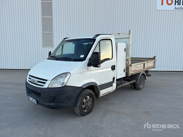2007 Iveco 35C10 4x2 Camion Benne Dump Truck: Light Duty - Kippiauto kuorma-auto: kuva 2007 Iveco 35C10 4x2 Camion Benne Dump Truck: Light Duty - Kippiauto kuorma-auto 2007 Iveco 35C10 4x2 Camion Benne Dump Truck: Light Duty - Kippiauto kuorma-auto: kuva 2007 Iveco 35C10 4x2 Camion Benne Dump Truck: Light Duty - Kippiauto kuorma-auto