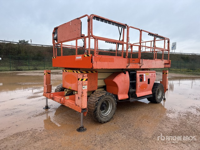 2008 JLG 3394RT 4x4 Diesel Nacelle Ciseau Scissor Lift - Saksilava: kuva 2008 JLG 3394RT 4x4 Diesel Nacelle Ciseau Scissor Lift - Saksilava 2008 JLG 3394RT 4x4 Diesel Nacelle Ciseau Scissor Lift - Saksilava: kuva 2008 JLG 3394RT 4x4 Diesel Nacelle Ciseau Scissor Lift - Saksilava