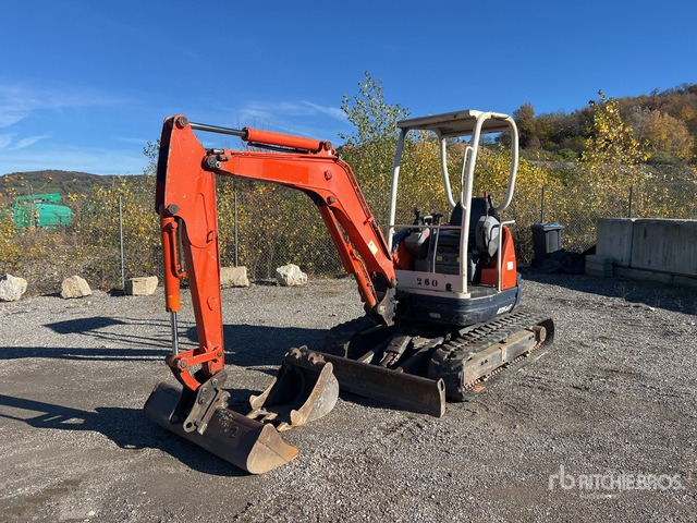 2010 Kubota U25-3 Mini-Pelle Mini Excavator: <6.6t - Minikuormaaja: kuva 2010 Kubota U25-3 Mini-Pelle Mini Excavator: <6.6t - Minikuormaaja 2010 Kubota U25-3 Mini-Pelle Mini Excavator: <6.6t - Minikuormaaja: kuva 2010 Kubota U25-3 Mini-Pelle Mini Excavator: <6.6t - Minikuormaaja