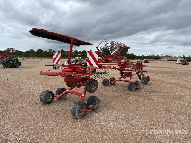 2011 Kverneland 9071 S Vario 7.10 m 2 Rotor Andaineur Hay Rake - Pöyhin: kuva 2011 Kverneland 9071 S Vario 7.10 m 2 Rotor Andaineur Hay Rake - Pöyhin 2011 Kverneland 9071 S Vario 7.10 m 2 Rotor Andaineur Hay Rake - Pöyhin: kuva 2011 Kverneland 9071 S Vario 7.10 m 2 Rotor Andaineur Hay Rake - Pöyhin