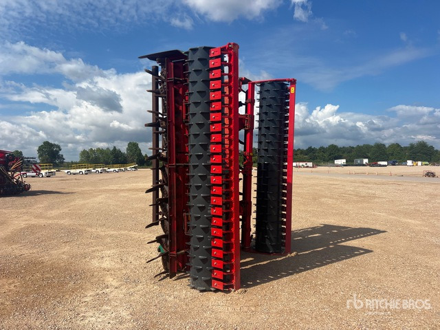 2012 Kverneland NG-S 101 F35 6 m 3-Point Herse Rotative Power Harrow - Vaakatasojyrsin: kuva 2012 Kverneland NG-S 101 F35 6 m 3-Point Herse Rotative Power Harrow - Vaakatasojyrsin 2012 Kverneland NG-S 101 F35 6 m 3-Point Herse Rotative Power Harrow - Vaakatasojyrsin: kuva 2012 Kverneland NG-S 101 F35 6 m 3-Point Herse Rotative Power Harrow - Vaakatasojyrsin