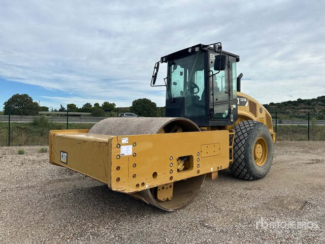 2017 Cat CS76B Compacteur Mono Cylindre Smooth Drum Compactor - Tiivistyskone: kuva 2017 Cat CS76B Compacteur Mono Cylindre Smooth Drum Compactor - Tiivistyskone 2017 Cat CS76B Compacteur Mono Cylindre Smooth Drum Compactor - Tiivistyskone: kuva 2017 Cat CS76B Compacteur Mono Cylindre Smooth Drum Compactor - Tiivistyskone